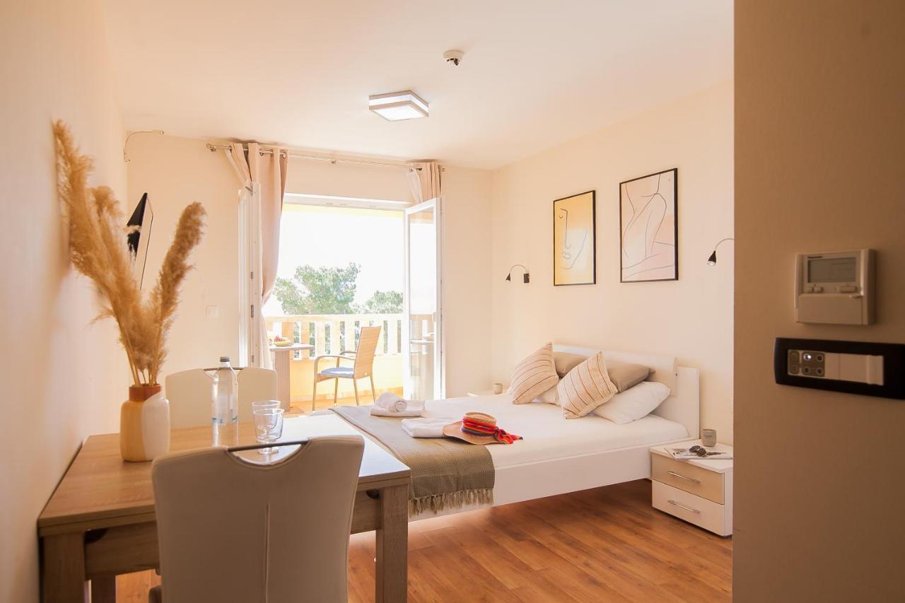 Hotel Villa Dzamonja Bol Luaran gambar