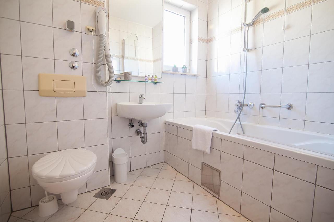 Hotel Villa Dzamonja Bol Luaran gambar