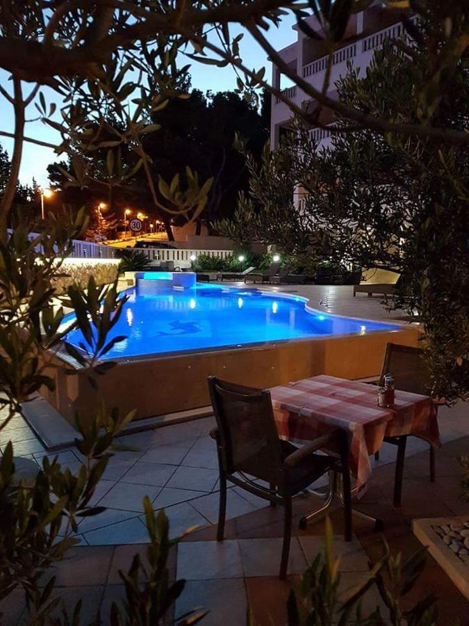 Hotel Villa Dzamonja Bol Luaran gambar